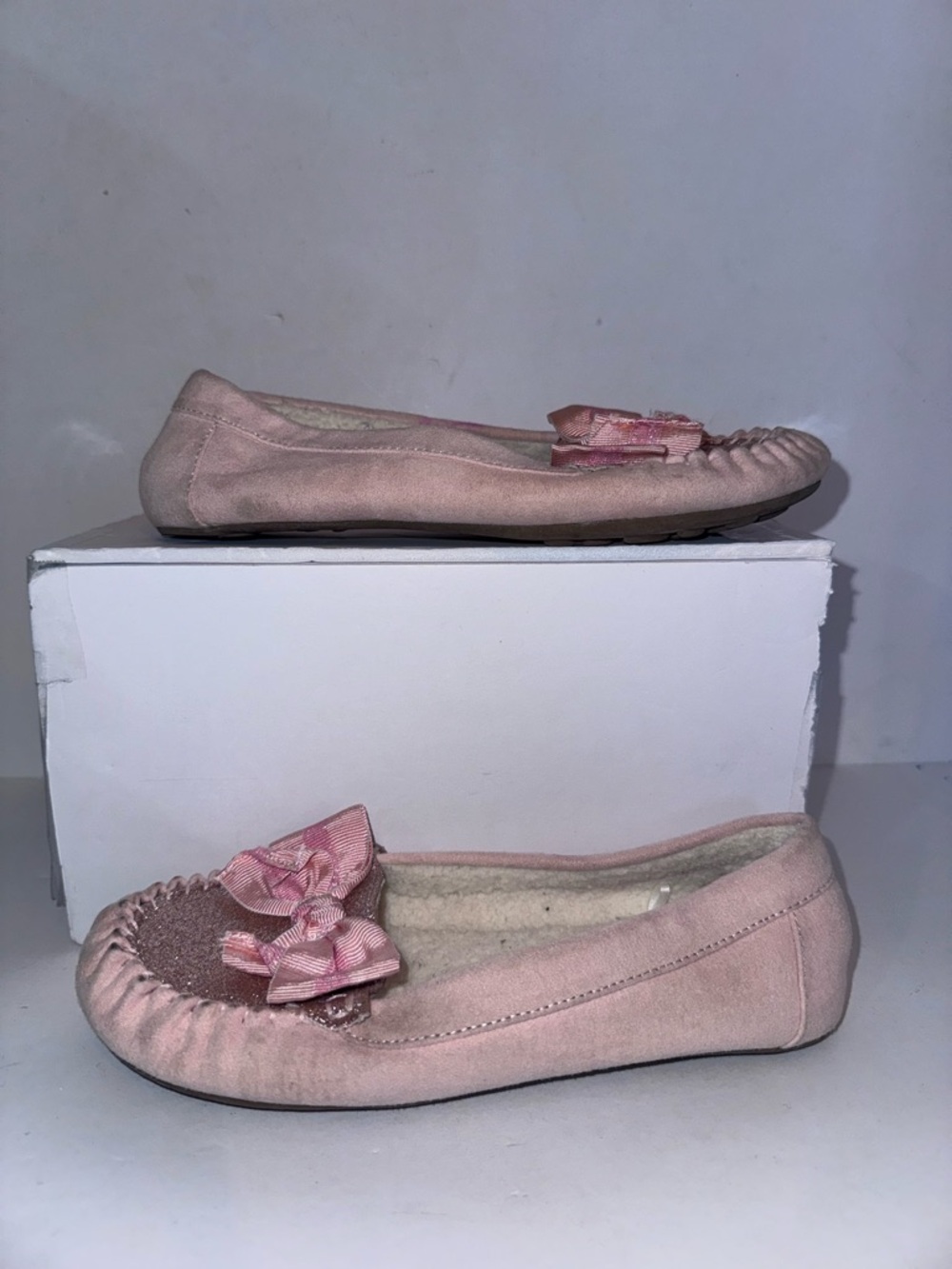 Cynthia Rowley size 3 Pink Bow Kids Moccasins